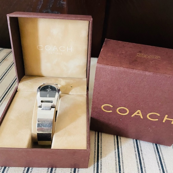 Coach Watch - Picture 2 of 6